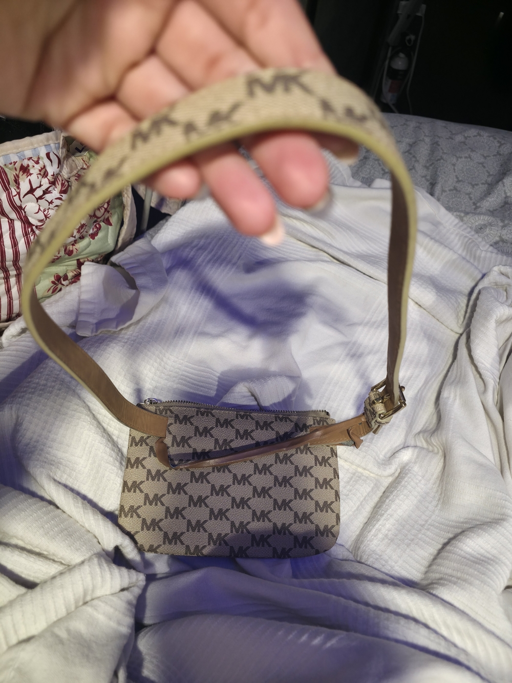 Michael Kors Beige Signature MK Crossbody Wristlet - Picture 2 of 5